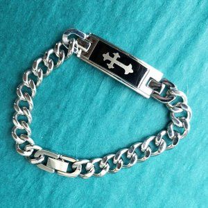 2/25$ Stainless steel cross links silver tone bracelet
